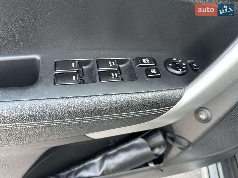 Внедорожник / Кроссовер Kia Sorento 2010 в Татарове фото 14 Внедорожник / Кроссовер Kia Sorento 2010 в Татарове