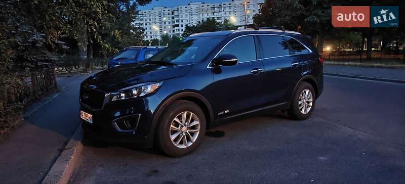 Позашляховик / Кросовер Kia Sorento 2015 в Києві