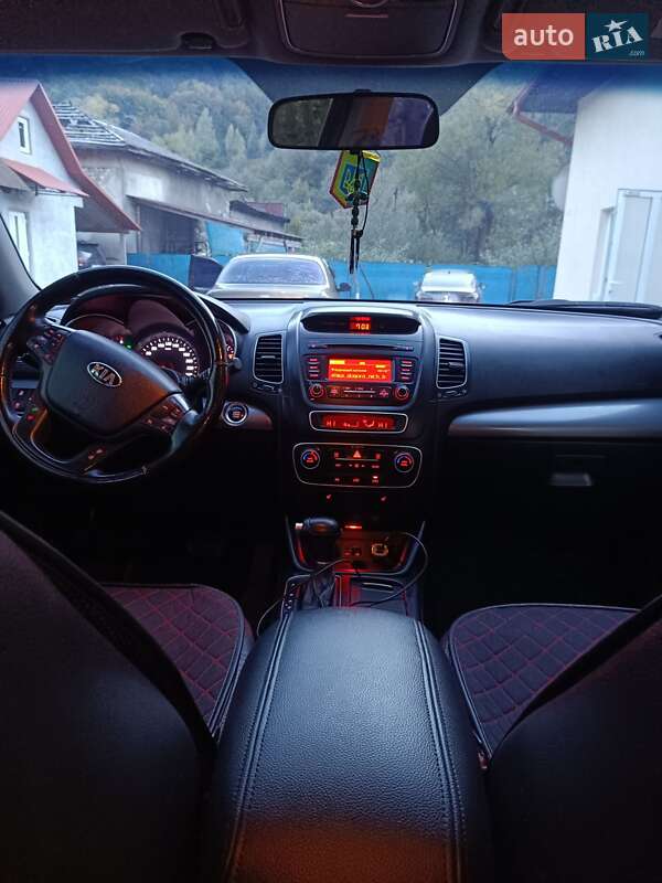 Внедорожник / Кроссовер Kia Sorento 2013 в Тячеве