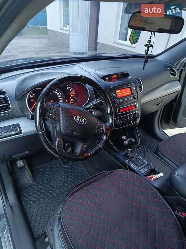 Внедорожник / Кроссовер Kia Sorento 2013 в Тячеве