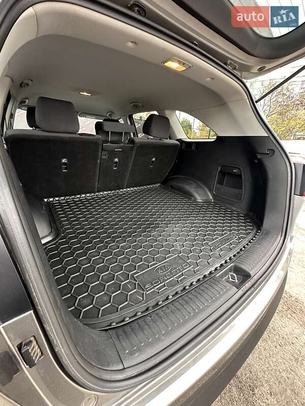 Внедорожник / Кроссовер Kia Sorento 2015 в Сумах