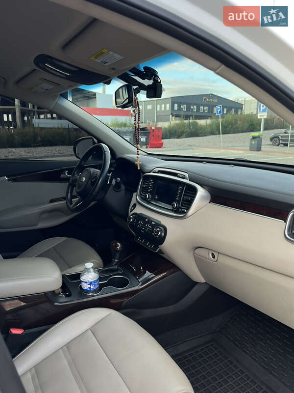 Внедорожник / Кроссовер Kia Sorento 2016 в Киеве фото 17 Внедорожник / Кроссовер Kia Sorento 2016 в Киеве