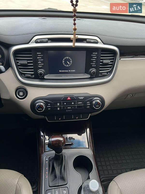Внедорожник / Кроссовер Kia Sorento 2016 в Киеве фото 34 Внедорожник / Кроссовер Kia Sorento 2016 в Киеве