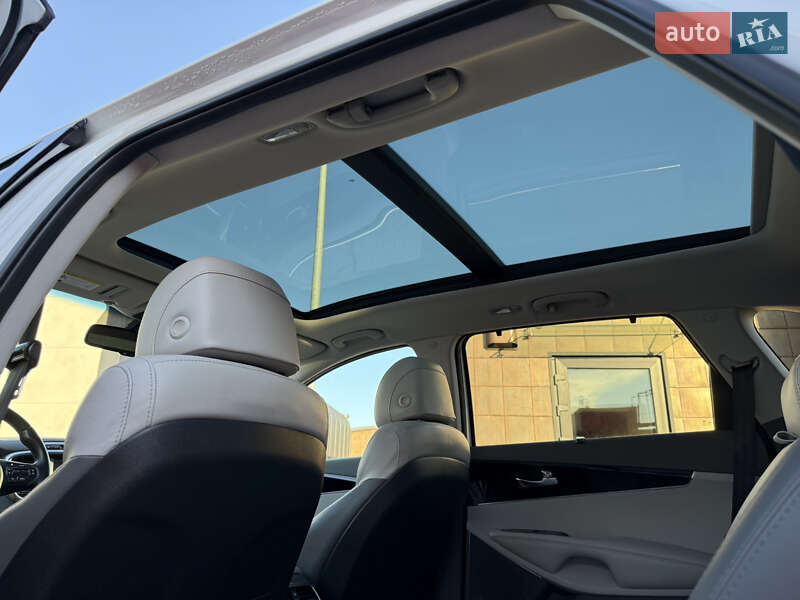 Внедорожник / Кроссовер Kia Sorento 2017 в Киеве