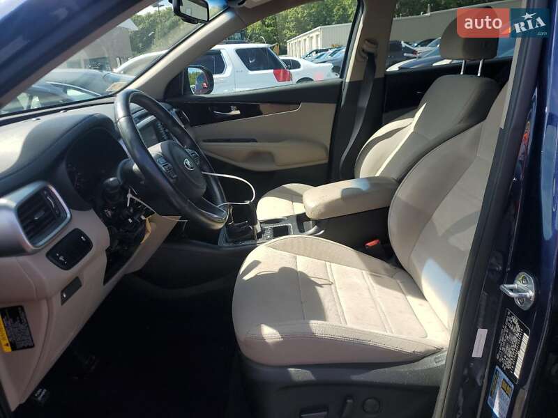 Внедорожник / Кроссовер Kia Sorento 2017 в Киеве