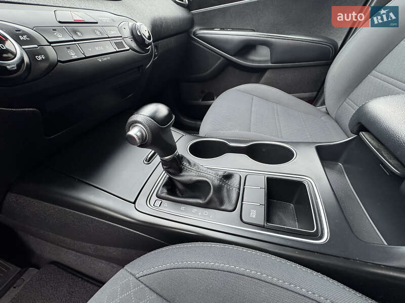 Позашляховик / Кросовер Kia Sorento 2017 в Києві