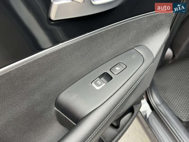 Позашляховик / Кросовер Kia Sorento 2016 в Трускавці фото 25 Позашляховик / Кросовер Kia Sorento 2016 в Трускавці