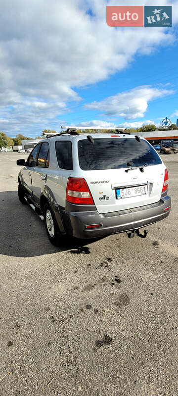 Внедорожник / Кроссовер Kia Sorento 2005 в Ужгороде