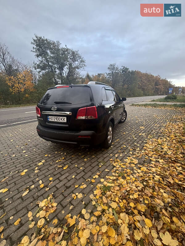 Внедорожник / Кроссовер Kia Sorento 2012 в Красилове