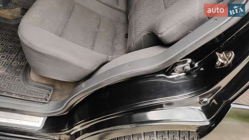 Внедорожник / Кроссовер Kia Sorento 2003 в Дубно фото 16 Внедорожник / Кроссовер Kia Sorento 2003 в Дубно