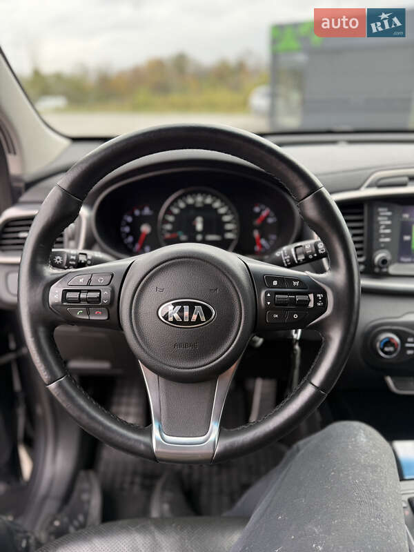 Внедорожник / Кроссовер Kia Sorento 2015 в Луцке фото 58 Внедорожник / Кроссовер Kia Sorento 2015 в Луцке