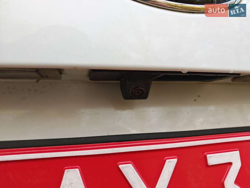 Внедорожник / Кроссовер Kia Sorento 2015 в Могилев-Подольске фото 12 Внедорожник / Кроссовер Kia Sorento 2015 в Могилев-Подольске