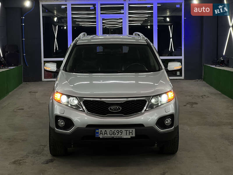Внедорожник / Кроссовер Kia Sorento 2010 в Киеве