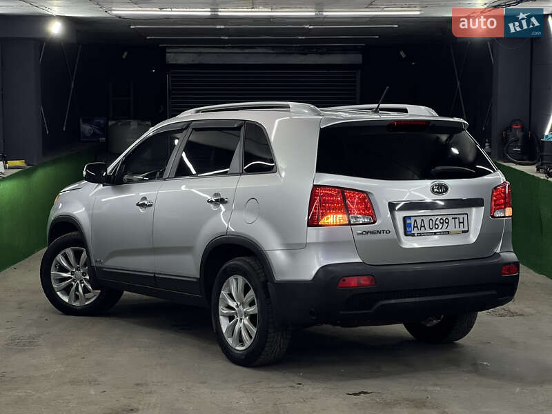 Внедорожник / Кроссовер Kia Sorento 2010 в Киеве