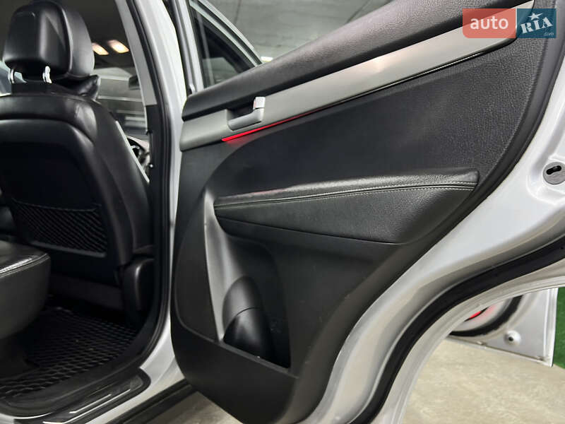 Внедорожник / Кроссовер Kia Sorento 2010 в Киеве