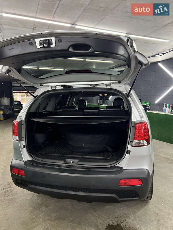 Внедорожник / Кроссовер Kia Sorento 2010 в Киеве