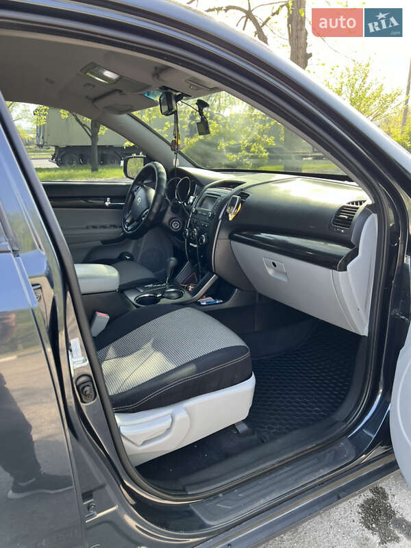 Внедорожник / Кроссовер Kia Sorento 2012 в Ивано-Франковске фото 3 Внедорожник / Кроссовер Kia Sorento 2012 в Ивано-Франковске