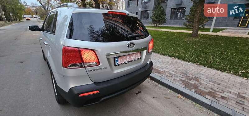 Позашляховик / Кросовер Kia Sorento 2013 в Києві фото 32 Позашляховик / Кросовер Kia Sorento 2013 в Києві