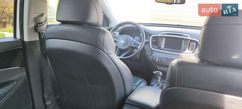 Позашляховик / Кросовер Kia Sorento 2016 в Броварах