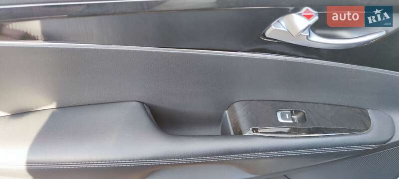 Позашляховик / Кросовер Kia Sorento 2016 в Броварах