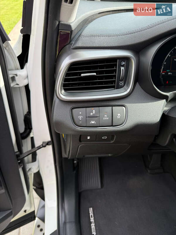 Позашляховик / Кросовер Kia Sorento 2015 в Львові