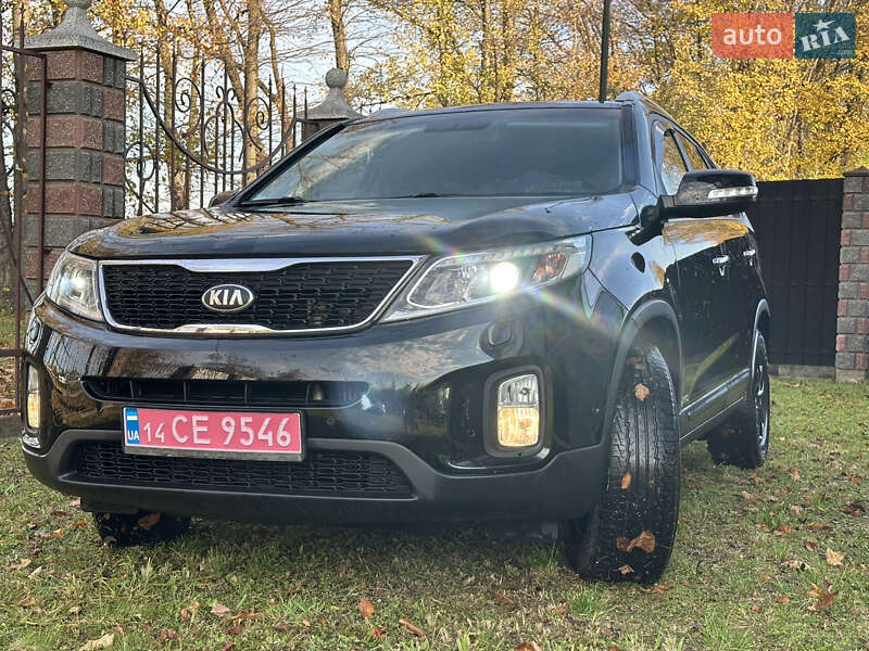 Позашляховик / Кросовер Kia Sorento 2013 в Стрию