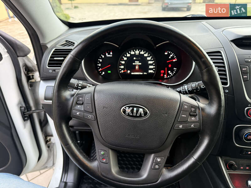 Внедорожник / Кроссовер Kia Sorento 2014 в Ивано-Франковске