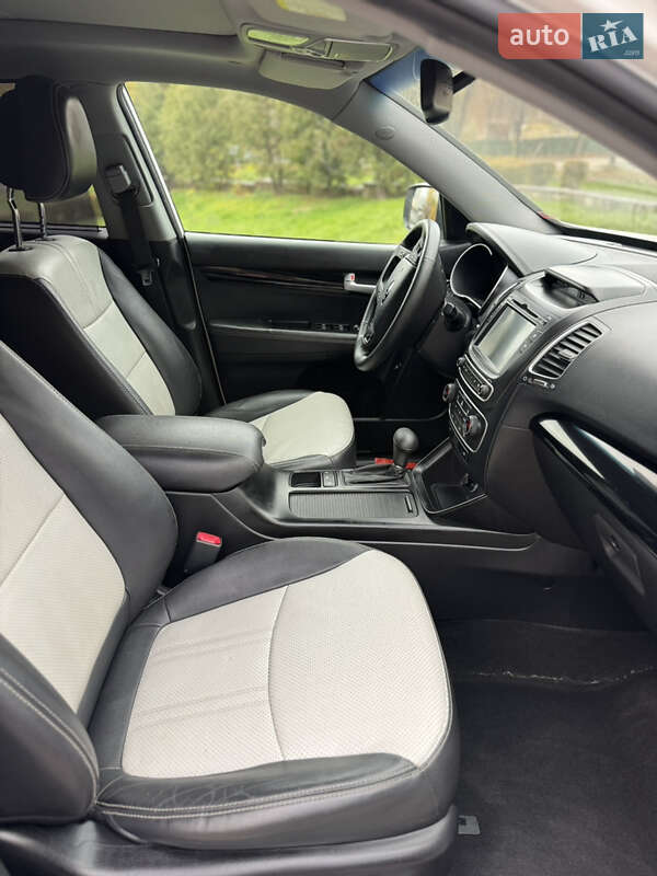 Позашляховик / Кросовер Kia Sorento 2014 в Рівному фото 26 Позашляховик / Кросовер Kia Sorento 2014 в Рівному