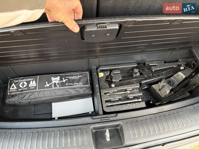 Позашляховик / Кросовер Kia Sorento 2015 в Луцьку