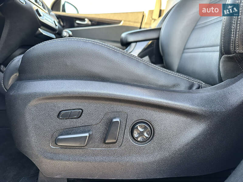 Позашляховик / Кросовер Kia Sorento 2015 в Дубні фото 29 Позашляховик / Кросовер Kia Sorento 2015 в Дубні