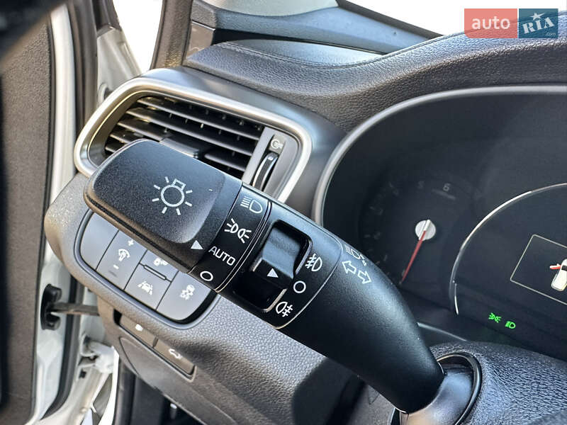 Позашляховик / Кросовер Kia Sorento 2015 в Дубні фото 42 Позашляховик / Кросовер Kia Sorento 2015 в Дубні