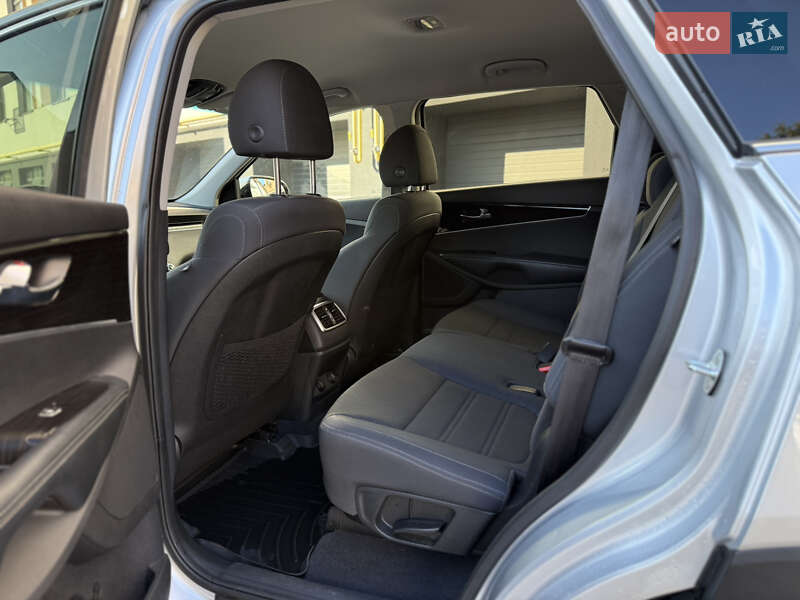 Внедорожник / Кроссовер Kia Sorento 2019 в Виннице фото 38 Внедорожник / Кроссовер Kia Sorento 2019 в Виннице