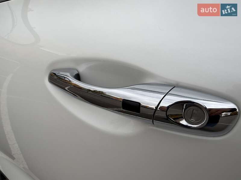 Внедорожник / Кроссовер Kia Sorento 2015 в Луцке фото 44 Внедорожник / Кроссовер Kia Sorento 2015 в Луцке