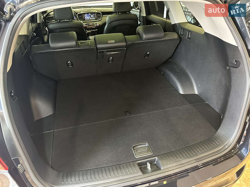 Внедорожник / Кроссовер Kia Sorento 2018 в Киеве фото 44 Внедорожник / Кроссовер Kia Sorento 2018 в Киеве
