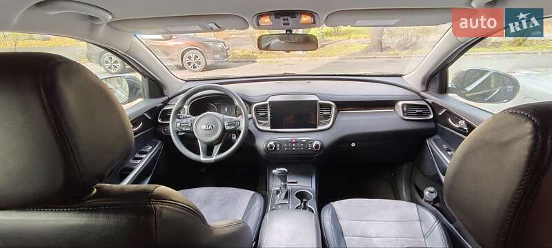 Позашляховик / Кросовер Kia Sorento 2015 в Києві