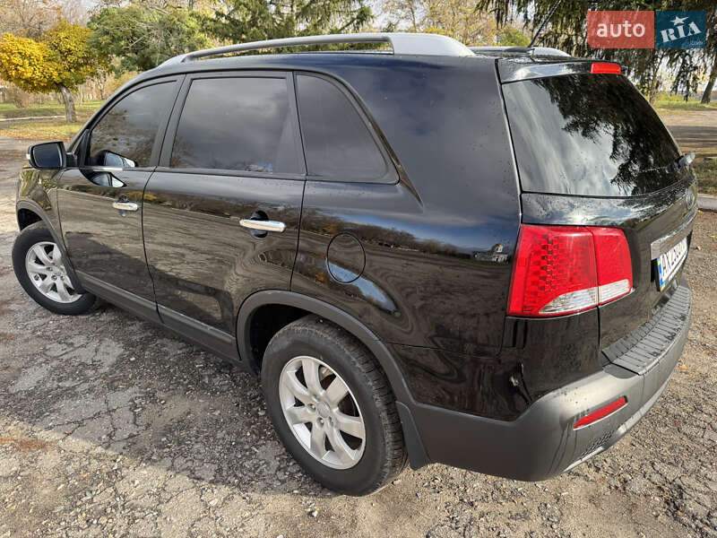 Позашляховик / Кросовер Kia Sorento 2012 в Харкові
