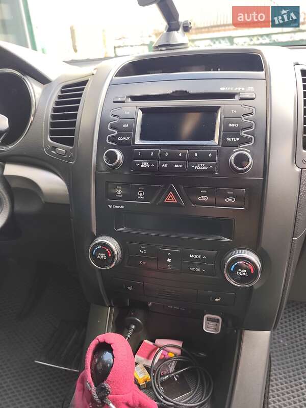 Внедорожник / Кроссовер Kia Sorento 2009 в Новомосковске фото 9 Внедорожник / Кроссовер Kia Sorento 2009 в Новомосковске