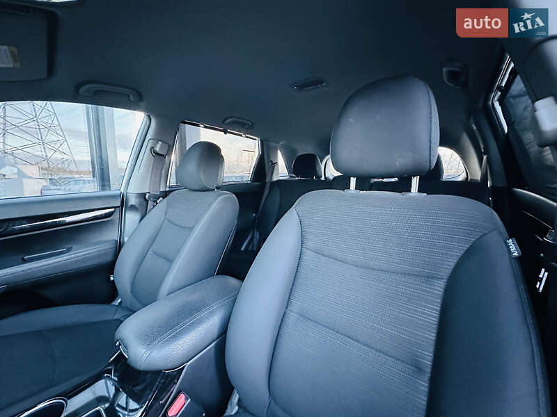 Внедорожник / Кроссовер Kia Sorento 2013 в Харькове