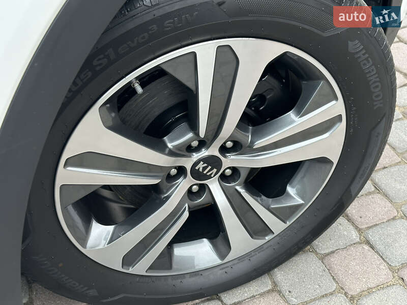 Внедорожник / Кроссовер Kia Sorento 2018 в Ивано-Франковске фото 37 Внедорожник / Кроссовер Kia Sorento 2018 в Ивано-Франковске