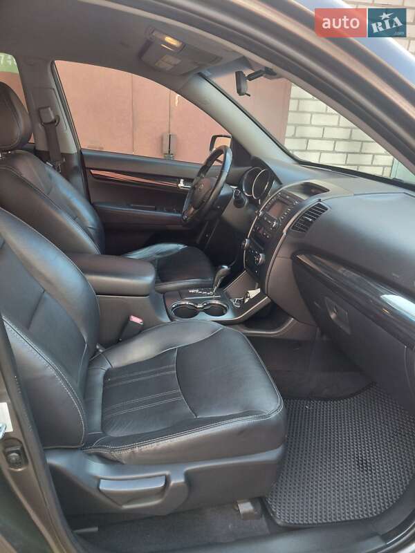Внедорожник / Кроссовер Kia Sorento 2012 в Киеве