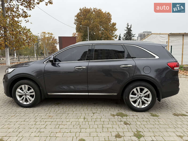 Внедорожник / Кроссовер Kia Sorento 2017 в Одессе фото 5 Внедорожник / Кроссовер Kia Sorento 2017 в Одессе