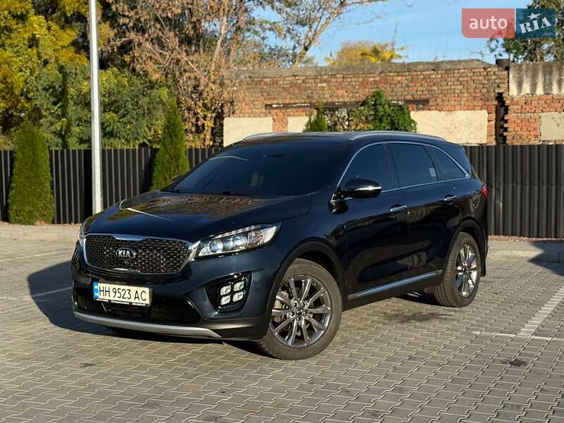 Внедорожник / Кроссовер Kia Sorento 2017 в Одессе
