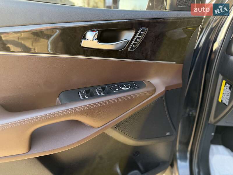 Внедорожник / Кроссовер Kia Sorento 2017 в Одессе