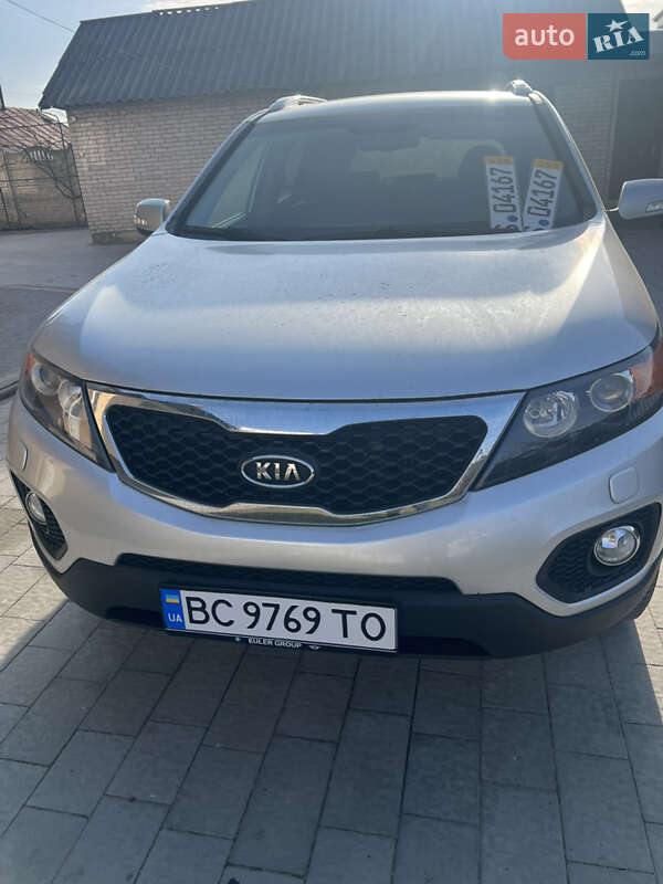 Внедорожник / Кроссовер Kia Sorento 2010 в Радехове