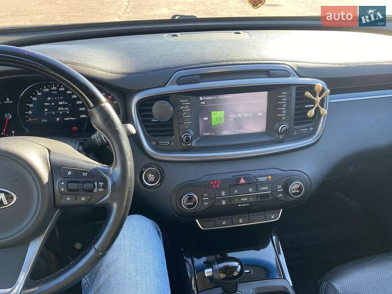 Внедорожник / Кроссовер Kia Sorento 2016 в Чернигове