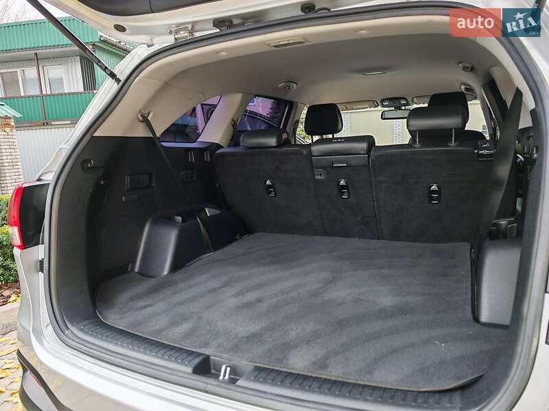 Внедорожник / Кроссовер Kia Sorento 2015 в Могилев-Подольске