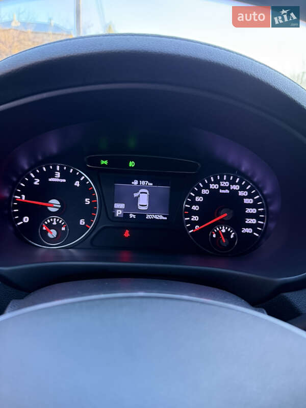 Позашляховик / Кросовер Kia Sorento 2017 в Івано-Франківську