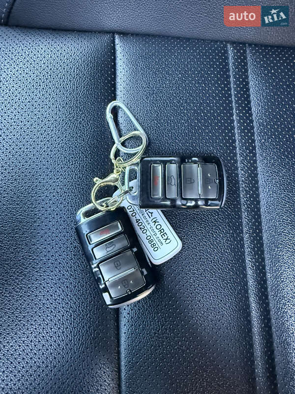 Позашляховик / Кросовер Kia Sorento 2017 в Івано-Франківську