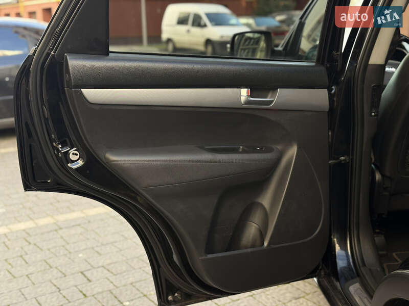 Внедорожник / Кроссовер Kia Sorento 2012 в Ивано-Франковске