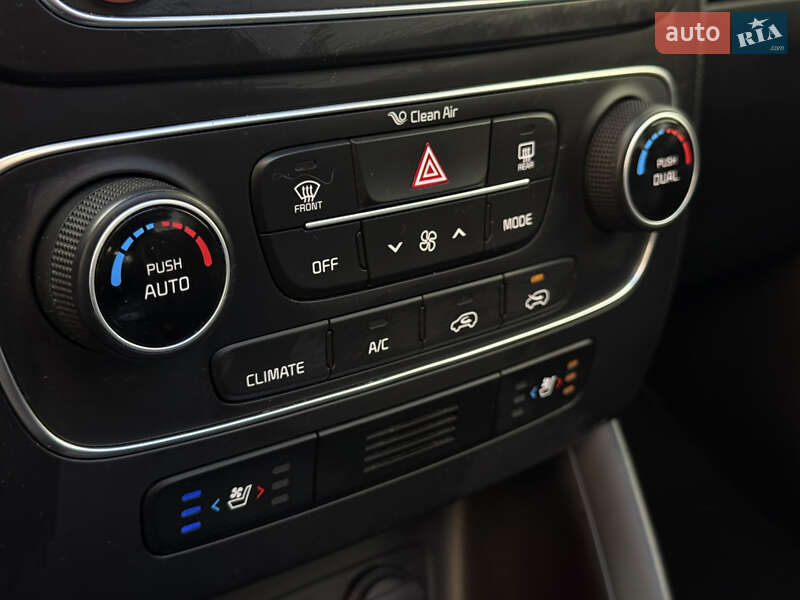 Внедорожник / Кроссовер Kia Sorento 2012 в Ивано-Франковске